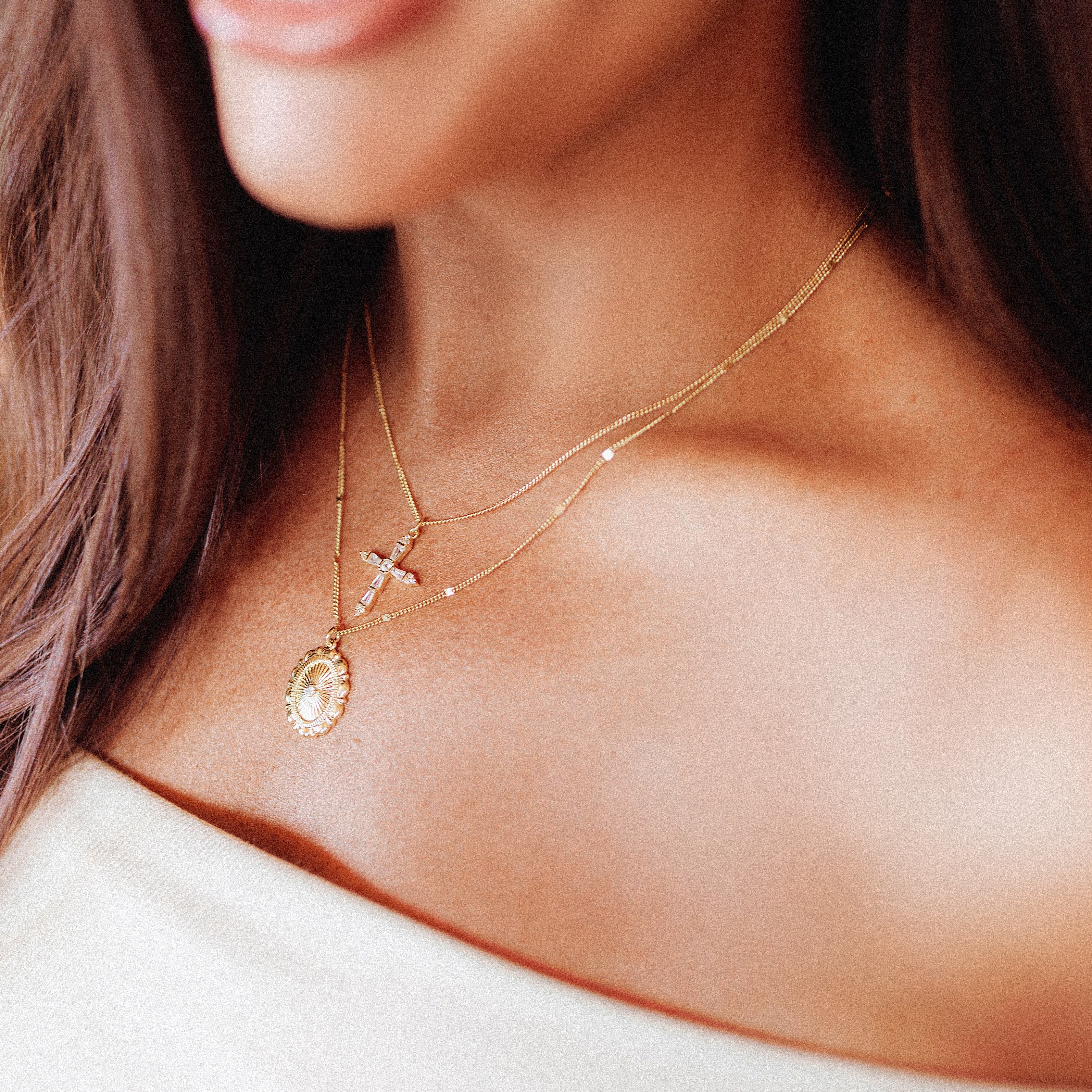 Amore Cross Necklace - Image 2